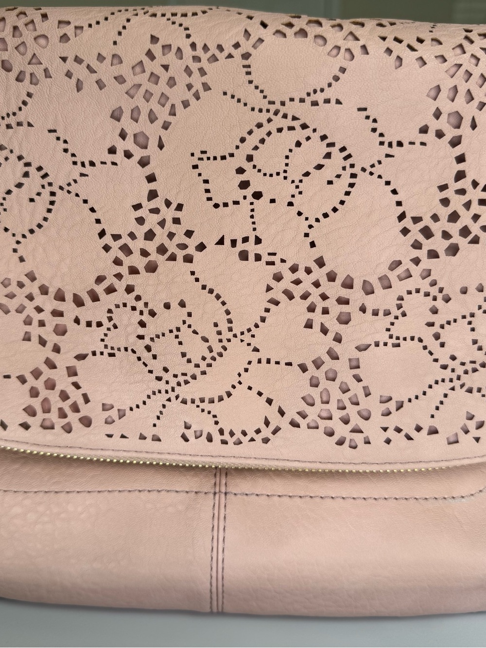 Urban Expressions Laser-Cut Floral Clutch — Blush